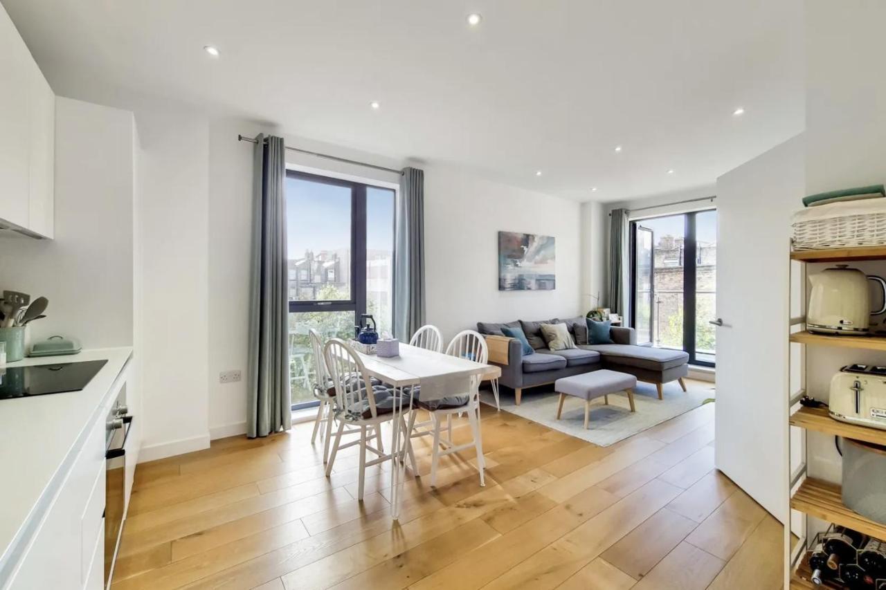 Luxury 2 Bed 2 Bath With Balcony New Build Apartment *South Central London* Exteriér fotografie